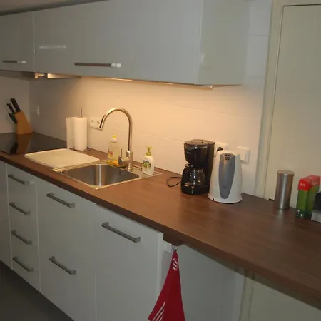 Near The Beach And Amsterdam شقة فيكْ آنْ زي