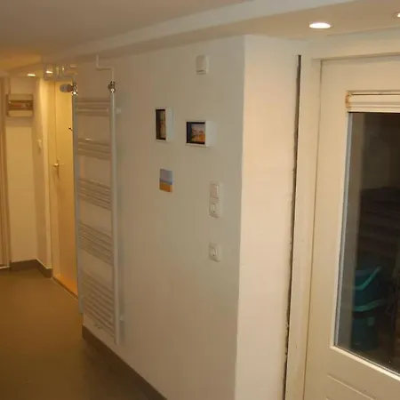 Near The Beach And Amsterdam شقة فيكْ آنْ زي